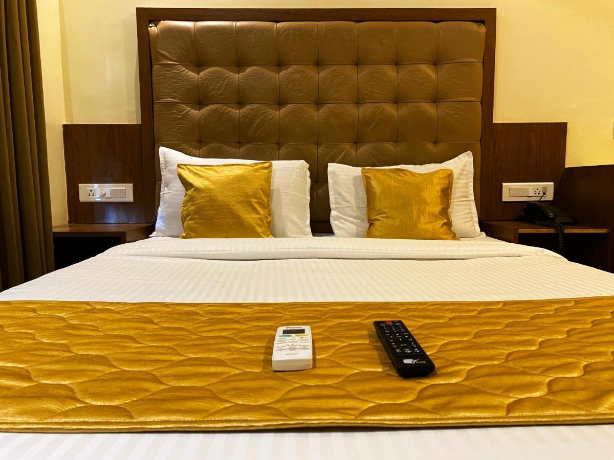 Hotel Pearl'S Bkc Inn- Near Trade Centre, Visa Consulate Mumbai Exterior foto